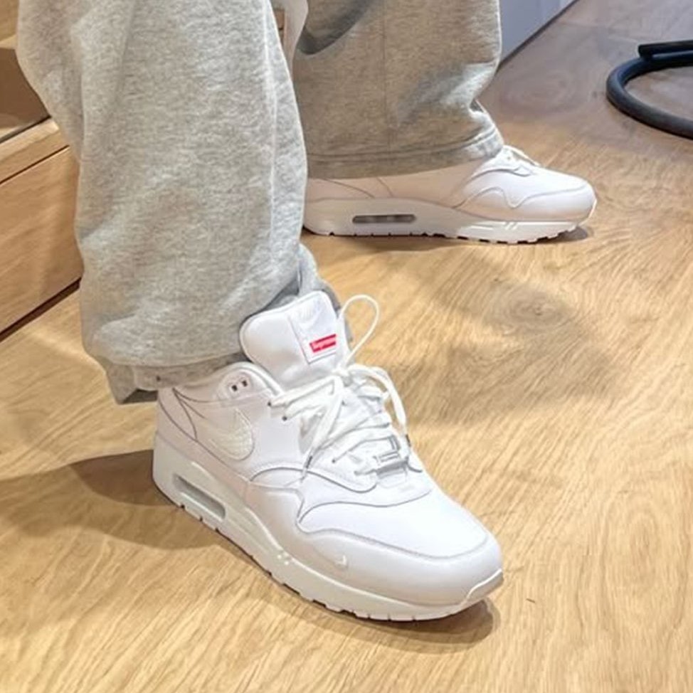 PRIMER VISTAZO: Supreme x Nike Air Max 1 ’87 "Blanco"